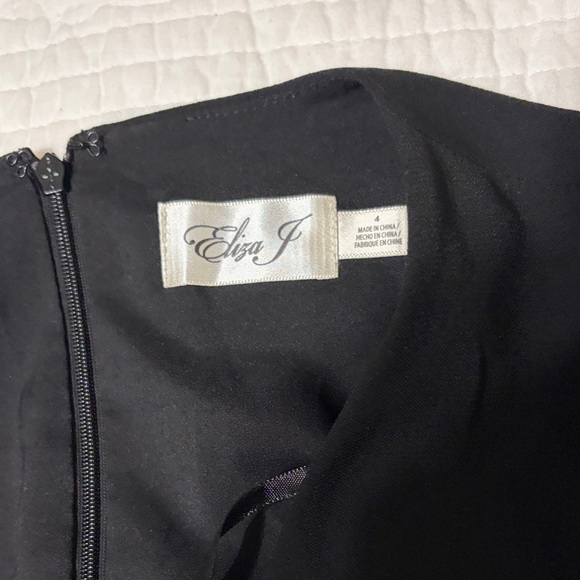 Eliza J Classic Black Long Sleeve Dress - Picture 2 of 3